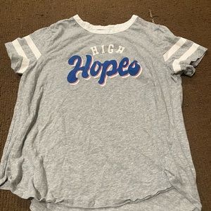 Womens size L old navy tee